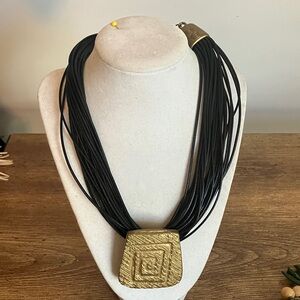 Elegant Black and Gold Necklace